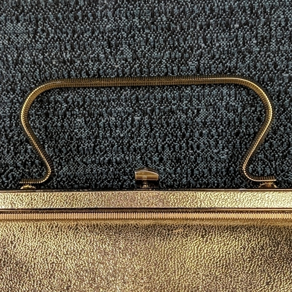 Vintage Andé Gold Lamé Handbag/Clutch - Picture 2 of 10
